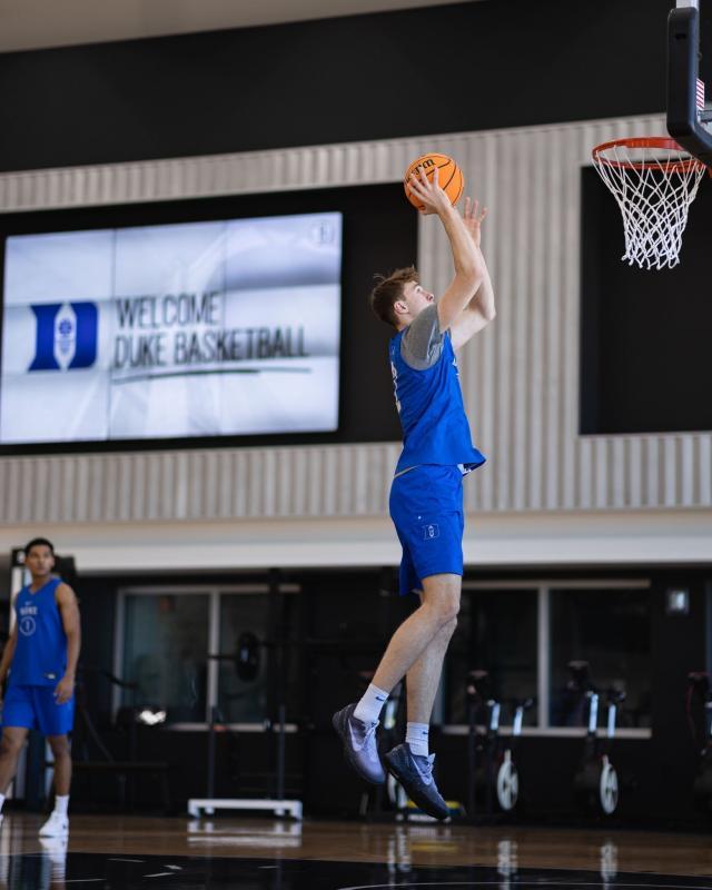 开云电子-准状元弗拉格闪耀纽约 篮网绝杀76人和他渐行渐远